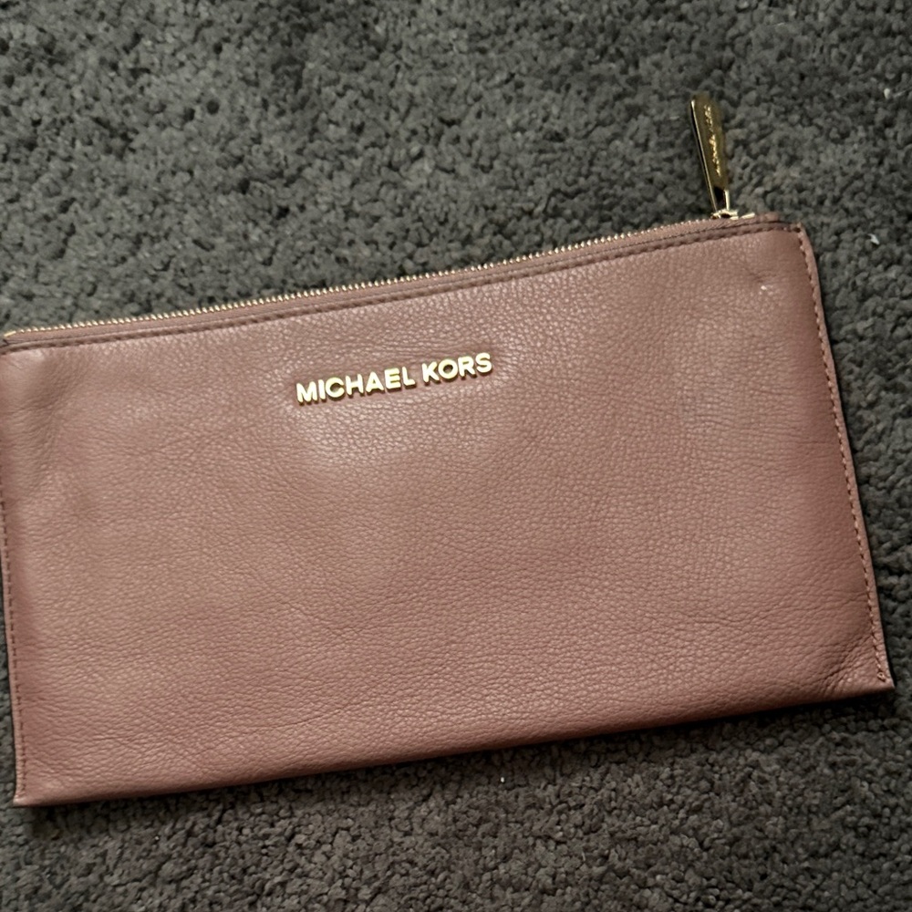 Michael Kors Mauve Leather Pouch
